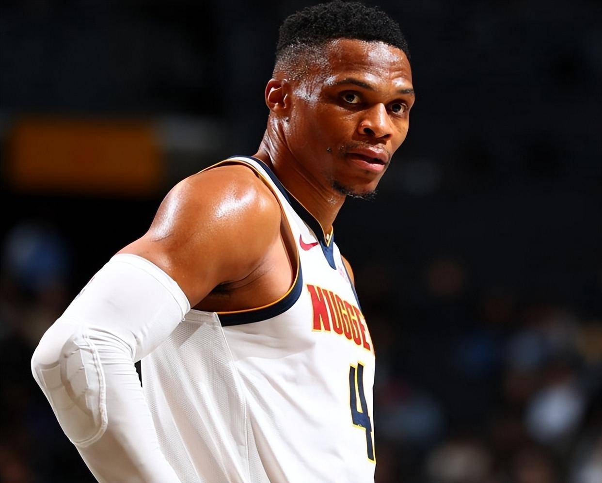 里程碑夜马赛官宣签约;NBA总决赛国际比赛日刷纪录;压力陡增;控场能力受关注的简单介绍 里程碑夜马赛官宣签约;NBA总决赛国际比赛日刷纪录;压力陡增;控场能力受关注的简单介绍