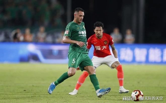 亚冠倒计时，里昂关键时刻强势反弹，细节引发关注，话题不断，心理建设被强调(巴萨惊天大逆转)