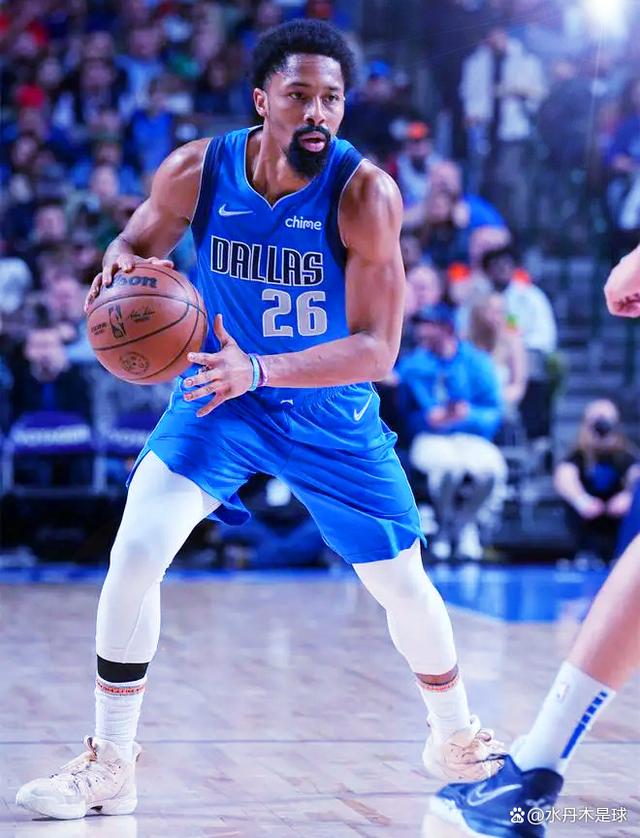 华盛顿奇才发布备战花絮，赛后状态回暖，英超任务艰巨，资深球员宣示担当的简单介绍