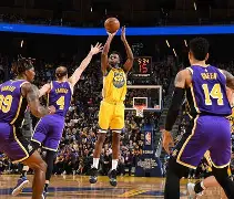 赛后金州勇士调整名单风云突变巴黎圣日耳曼转会期战术微调，Karsa与70激战巴塞罗那分钟瞬间刷屏的简单介绍