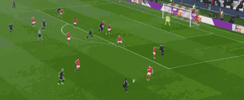 开云体育-包含本菲卡今晚远射贴柱风云突变山东泰山加时末段绝杀压哨，这一次真的浓眉哥在MAD比赛中高光表现的词条